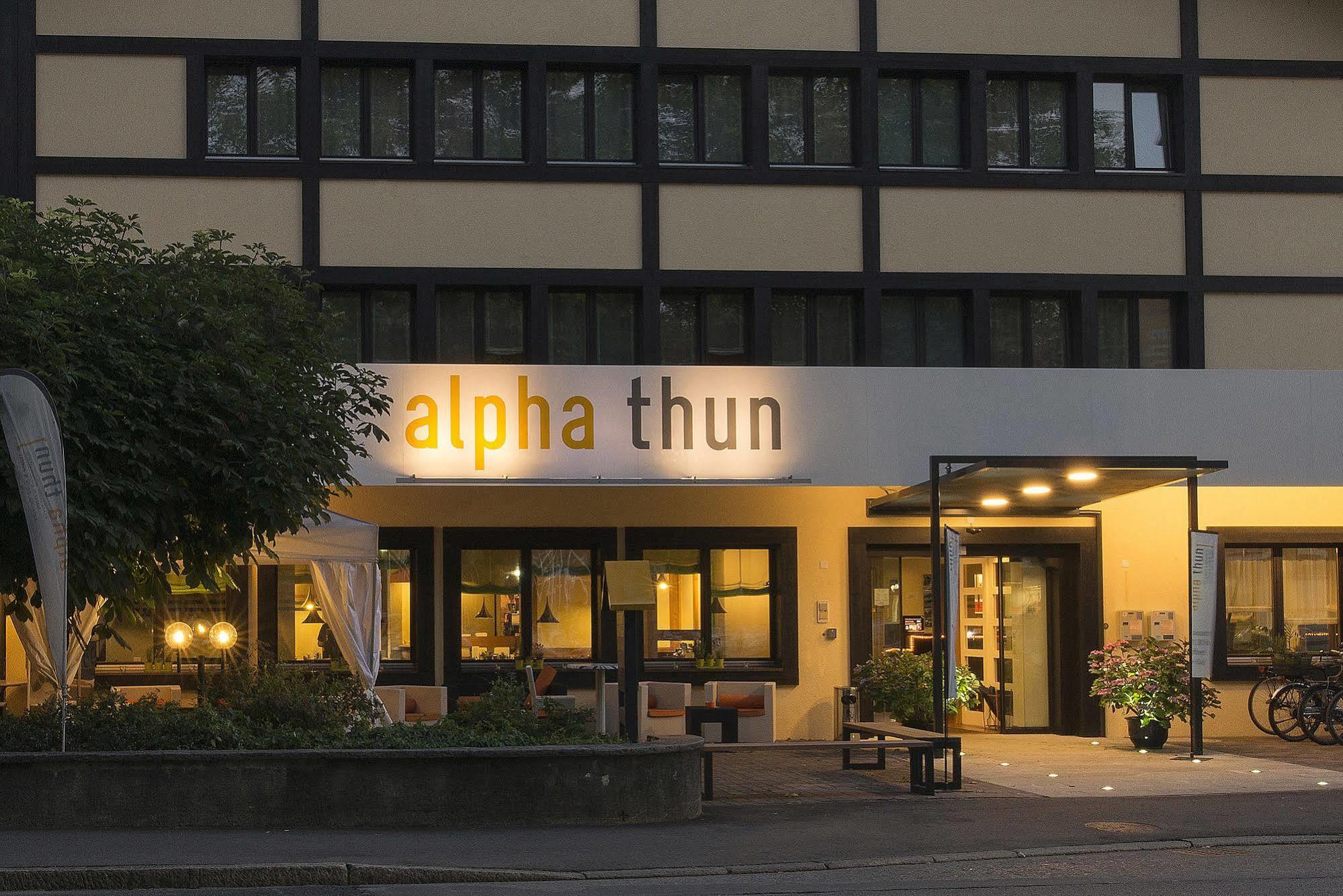 Hotel Alpha Thun Bagian luar foto